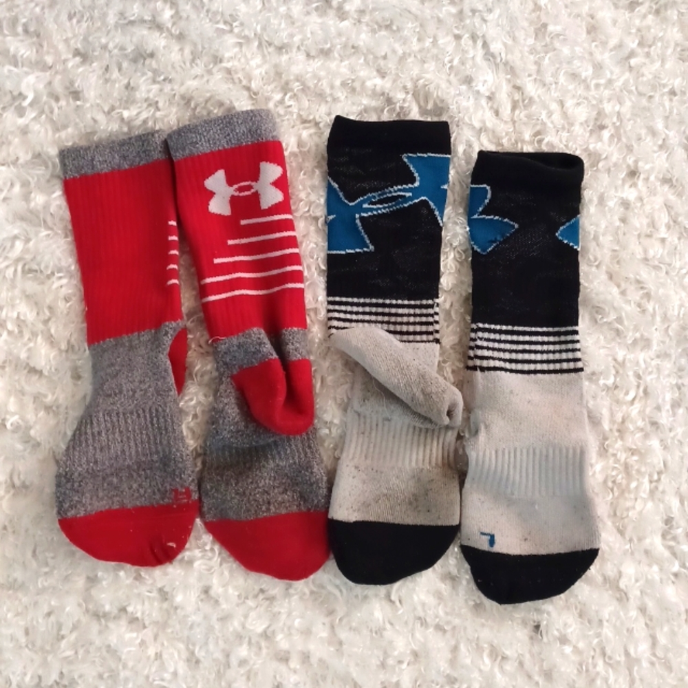 Under armour socks (youth)